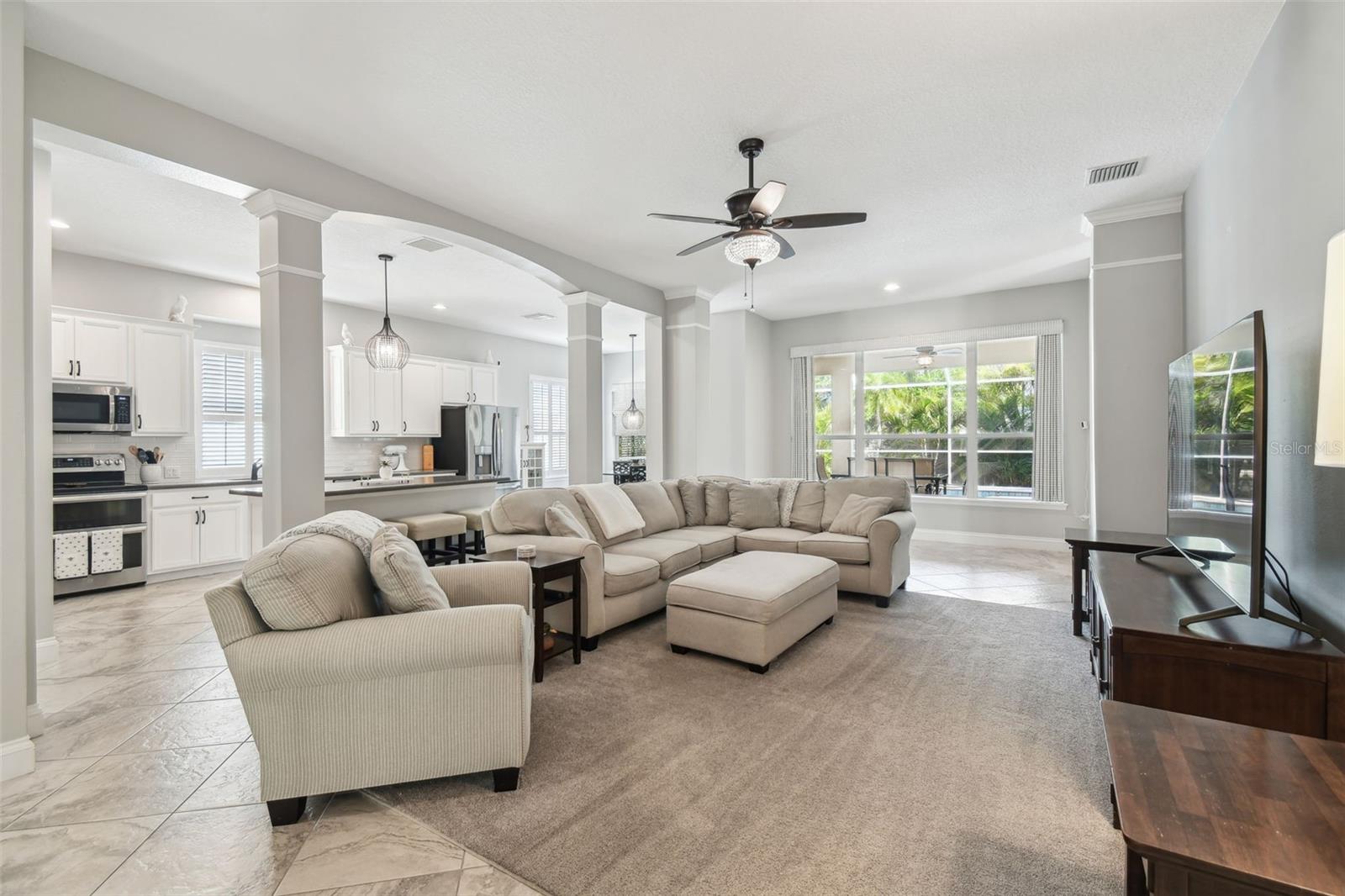 Listing photo id 9 for 2919 Northfield Drive