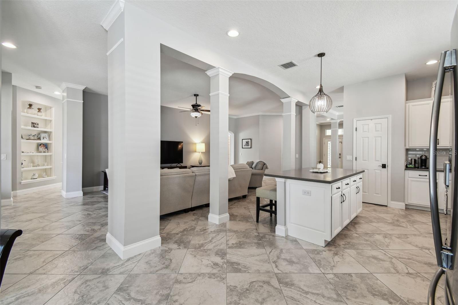Listing photo id 15 for 2919 Northfield Drive