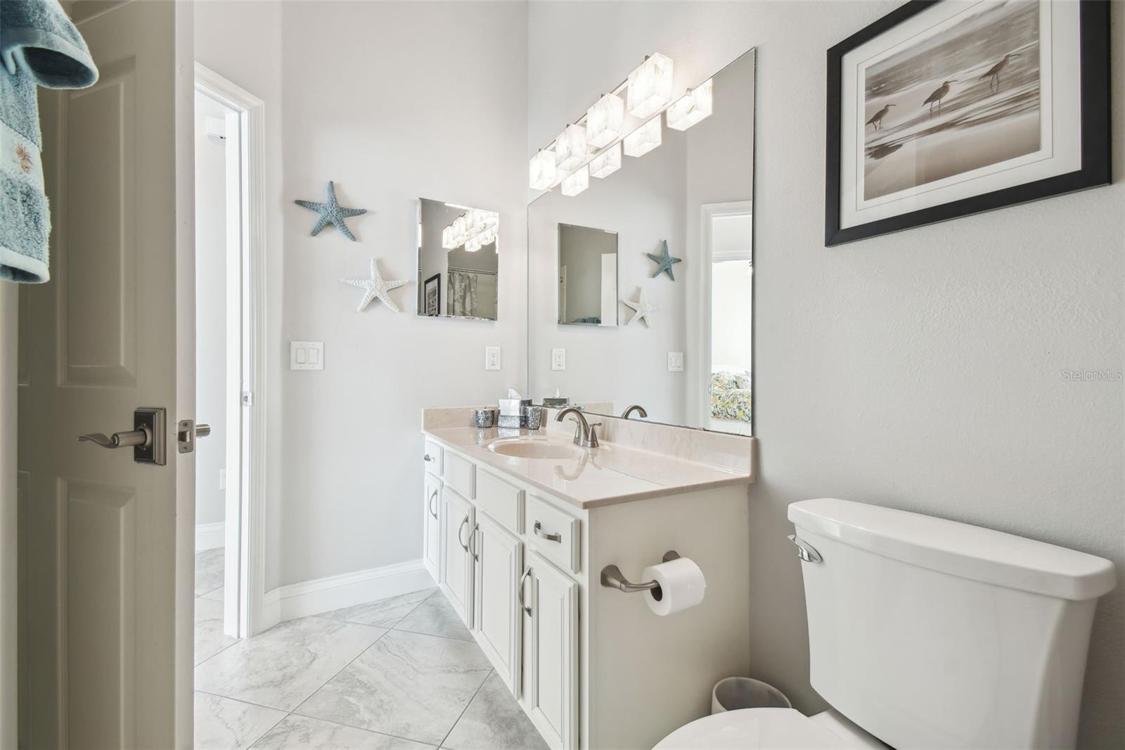 Listing photo id 26 for 2919 Northfield Drive