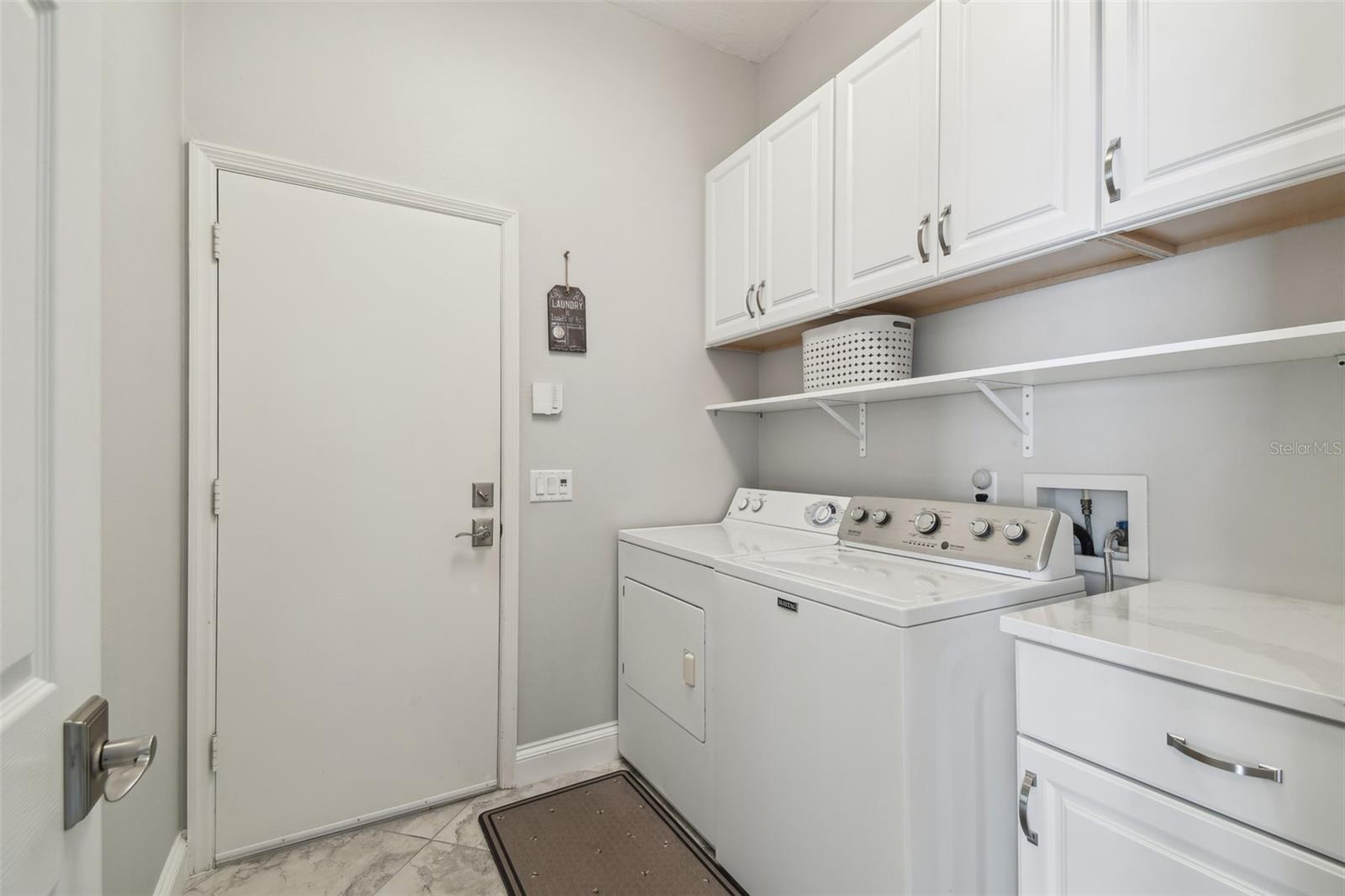 Listing photo id 27 for 2919 Northfield Drive