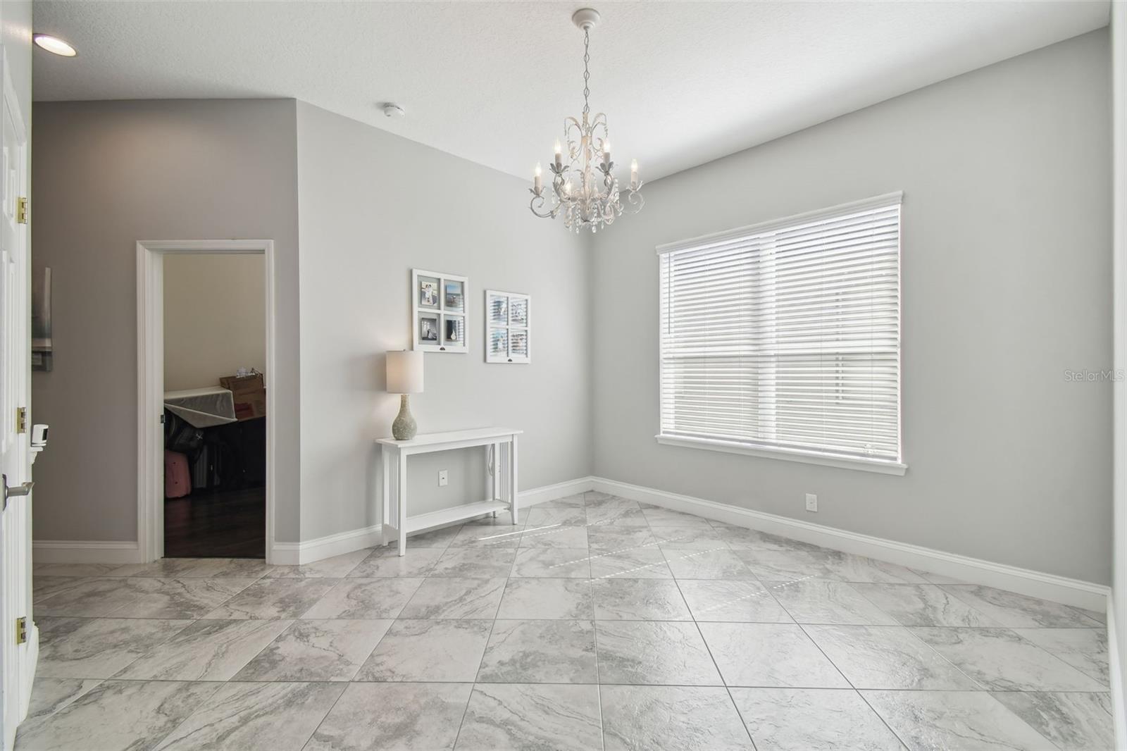 Listing photo id 30 for 2919 Northfield Drive