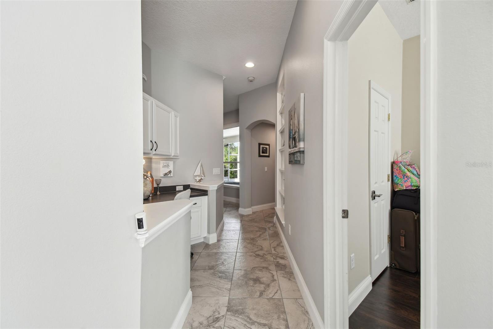 Listing photo id 32 for 2919 Northfield Drive