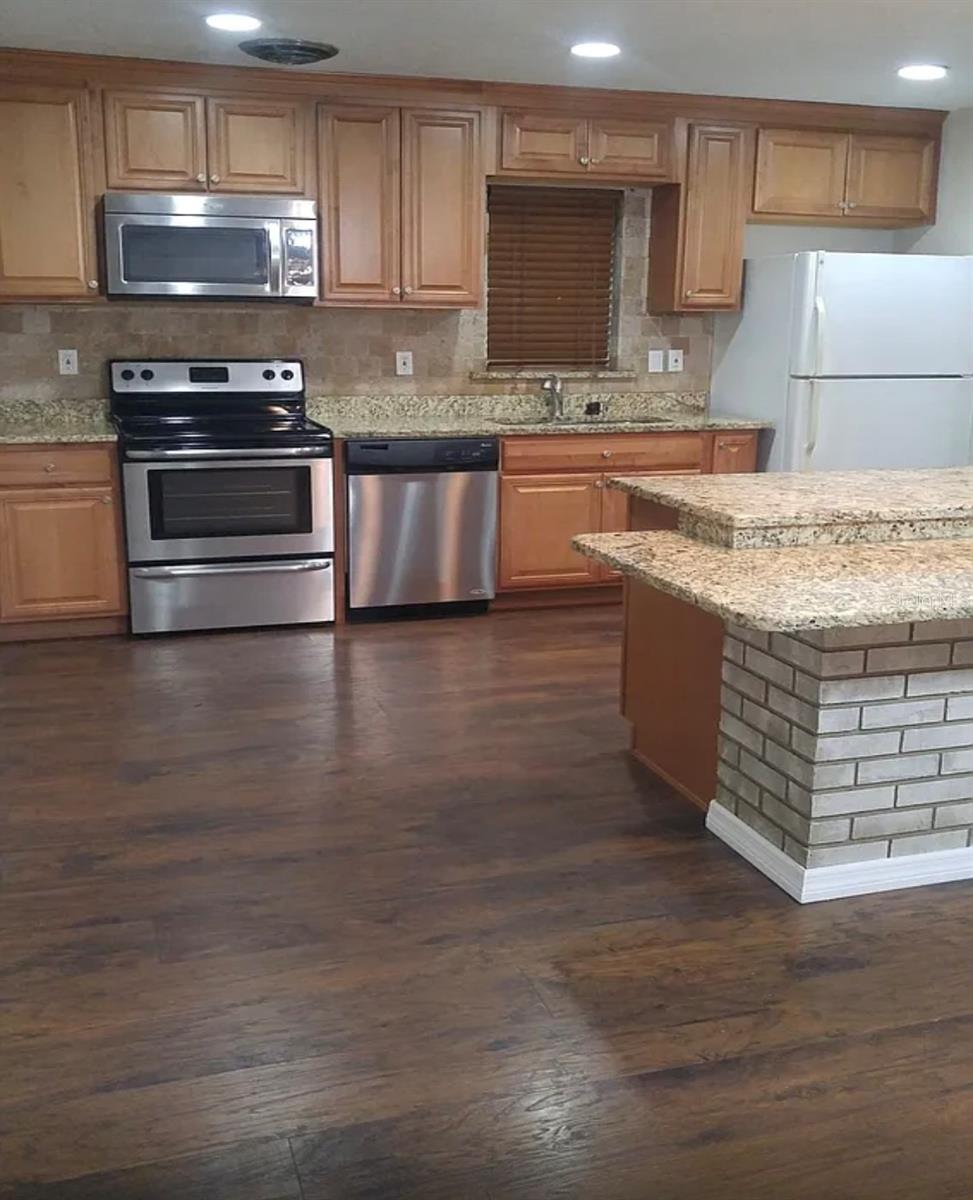 Image 3 of 10 For 4609 Renellie Drive