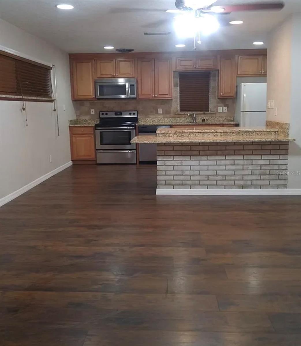 Image 4 of 10 For 4609 Renellie Drive