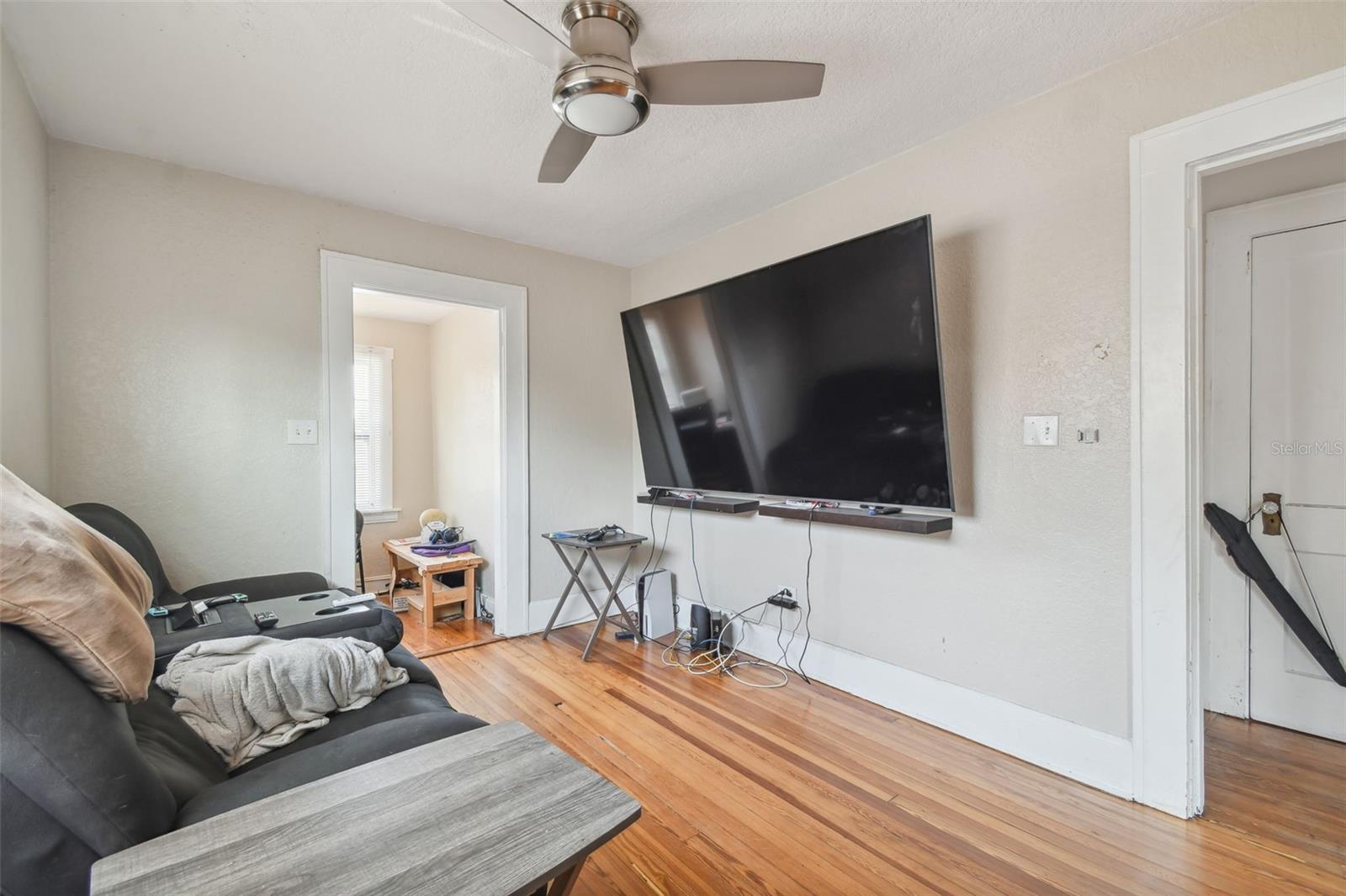 Image 11 of 13 For 526 15th Street N