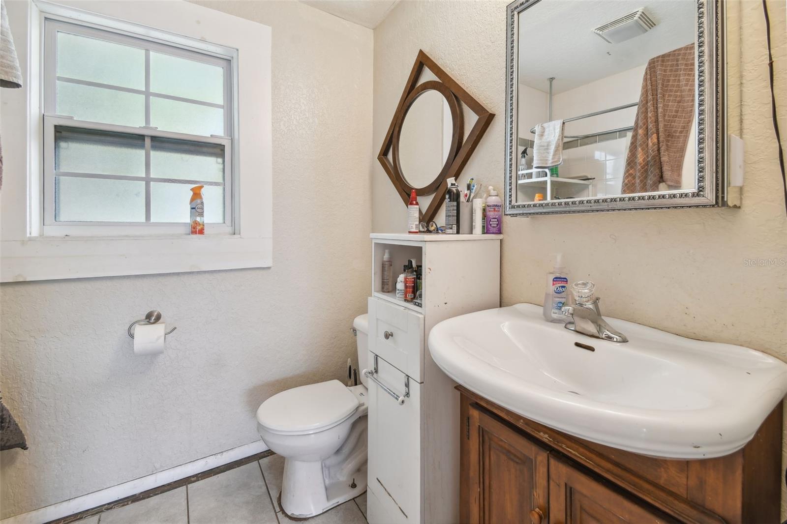 Image 3 of 13 For 526 15th Street N