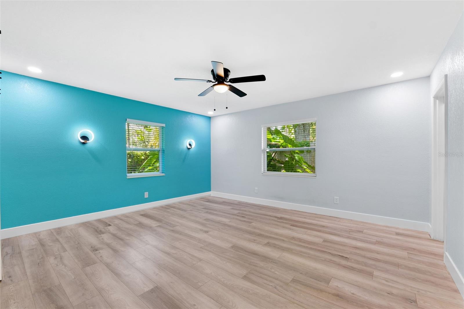 Image 24 of 57 For 8231 31st Terrace N