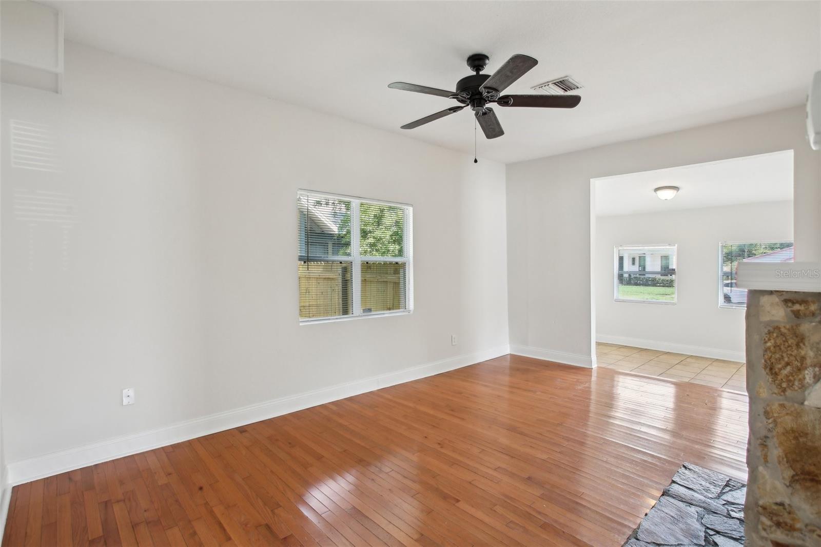 Image 10 of 31 For 1125 19th Avenue N