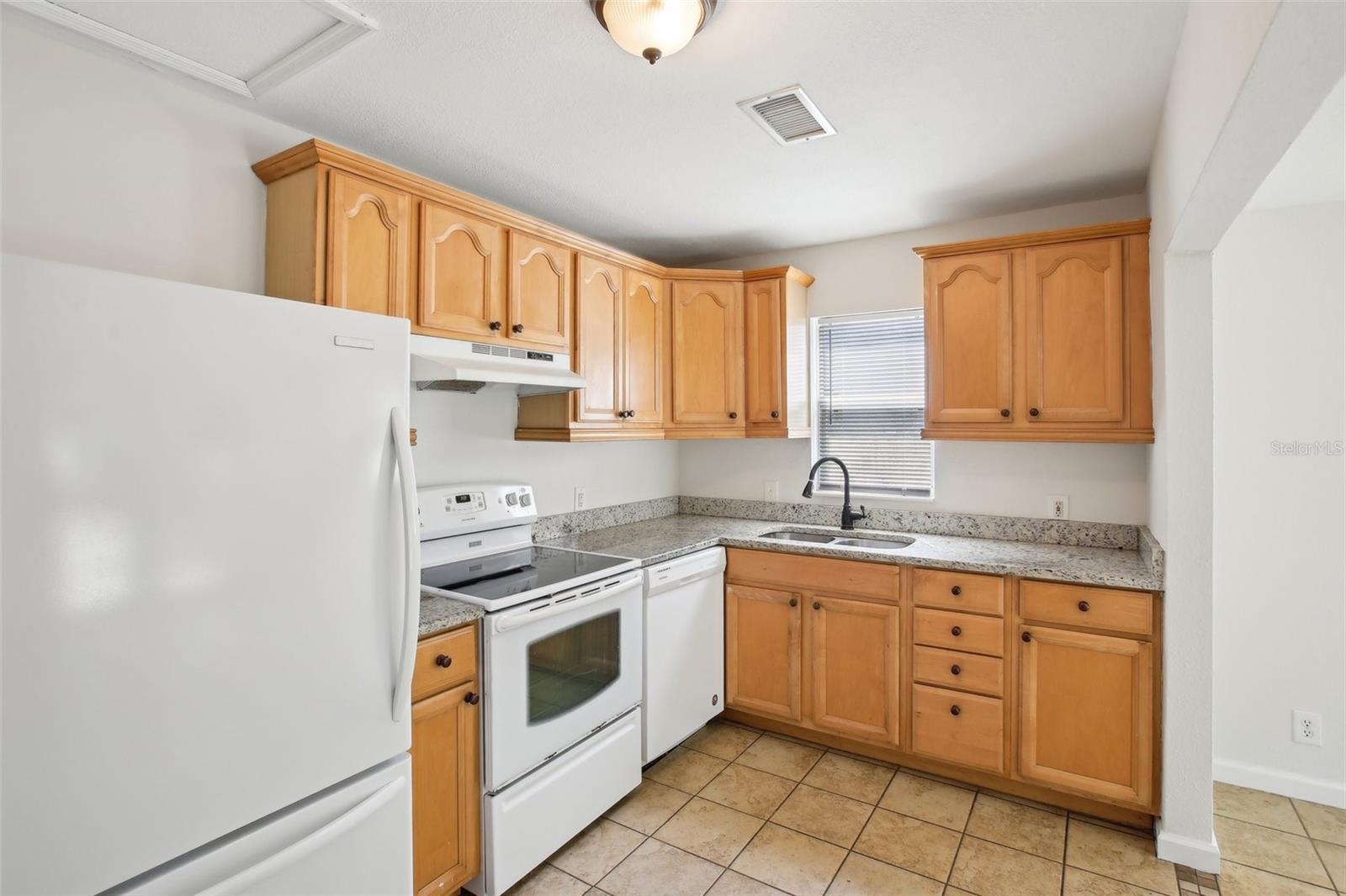 Image 15 of 31 For 1125 19th Avenue N
