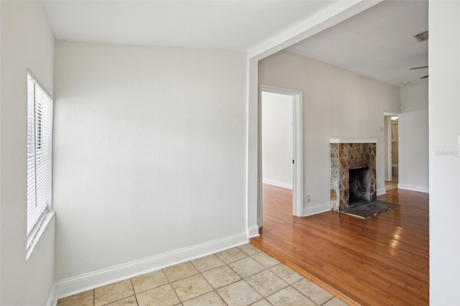 Image 5 of 31 For 1125 19th Avenue N