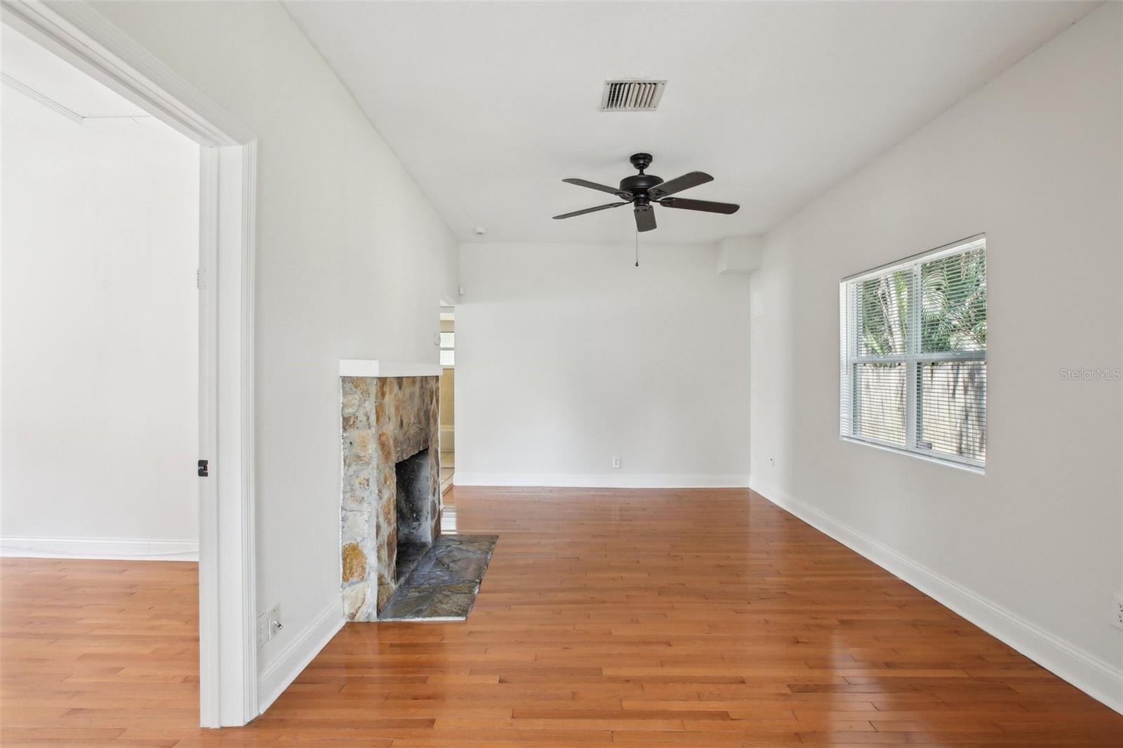Image 6 of 31 For 1125 19th Avenue N