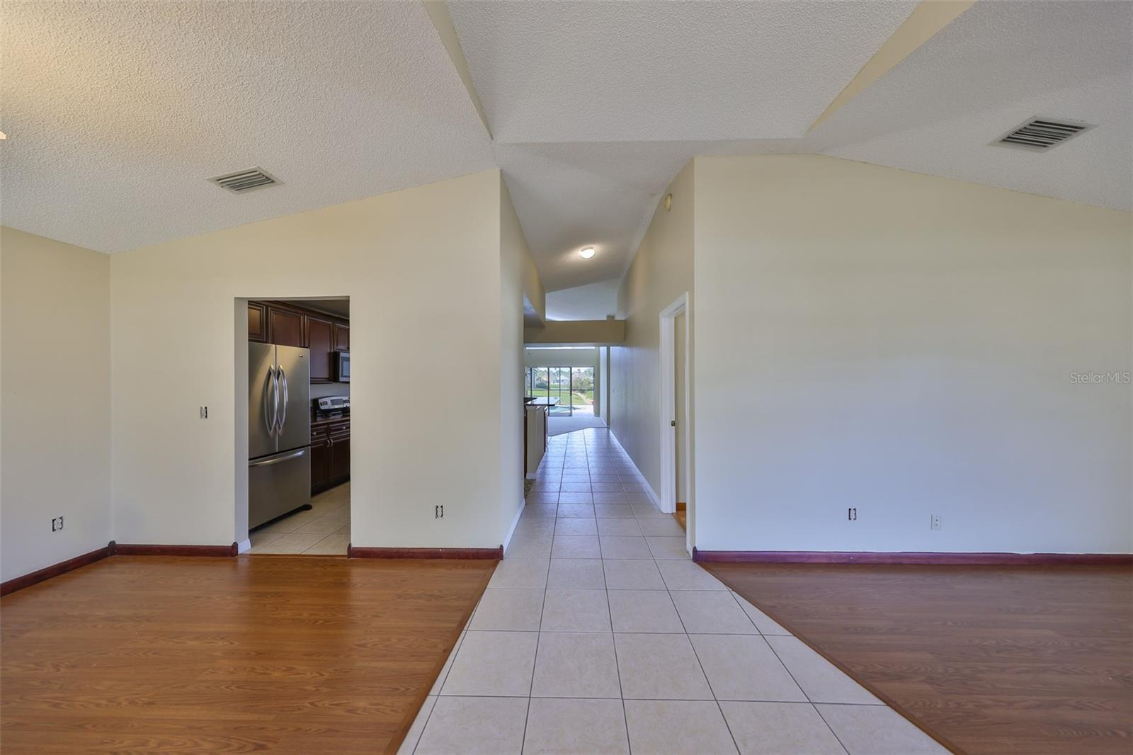 Image 14 of 42 For 1604 Storington Avenue