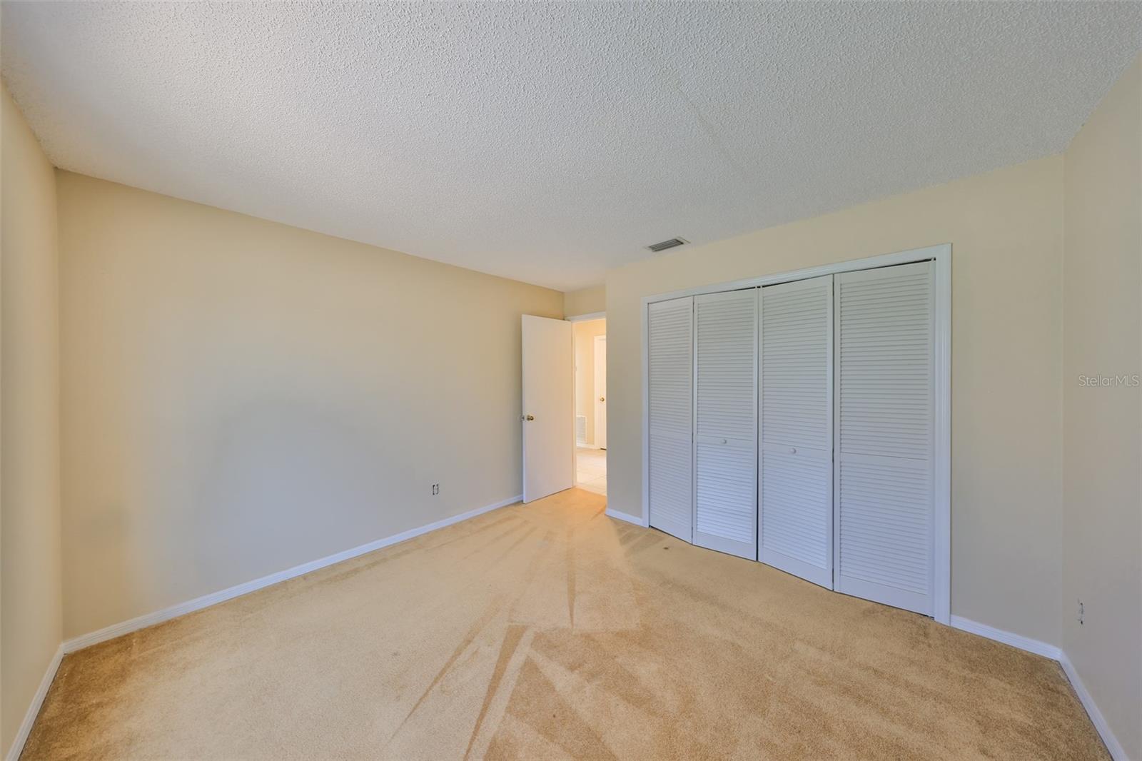 Image 24 of 42 For 1604 Storington Avenue