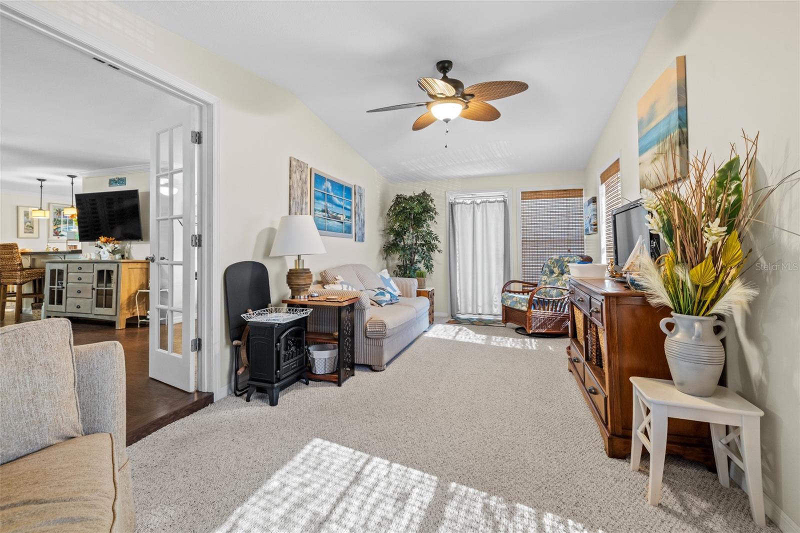 Image 20 of 39 For 10300 Holiday Lane 361