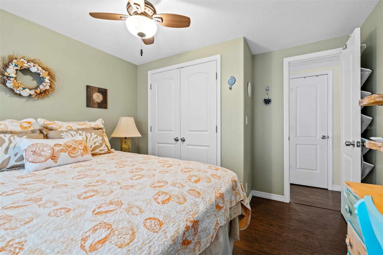Image 28 of 39 For 10300 Holiday Lane 361