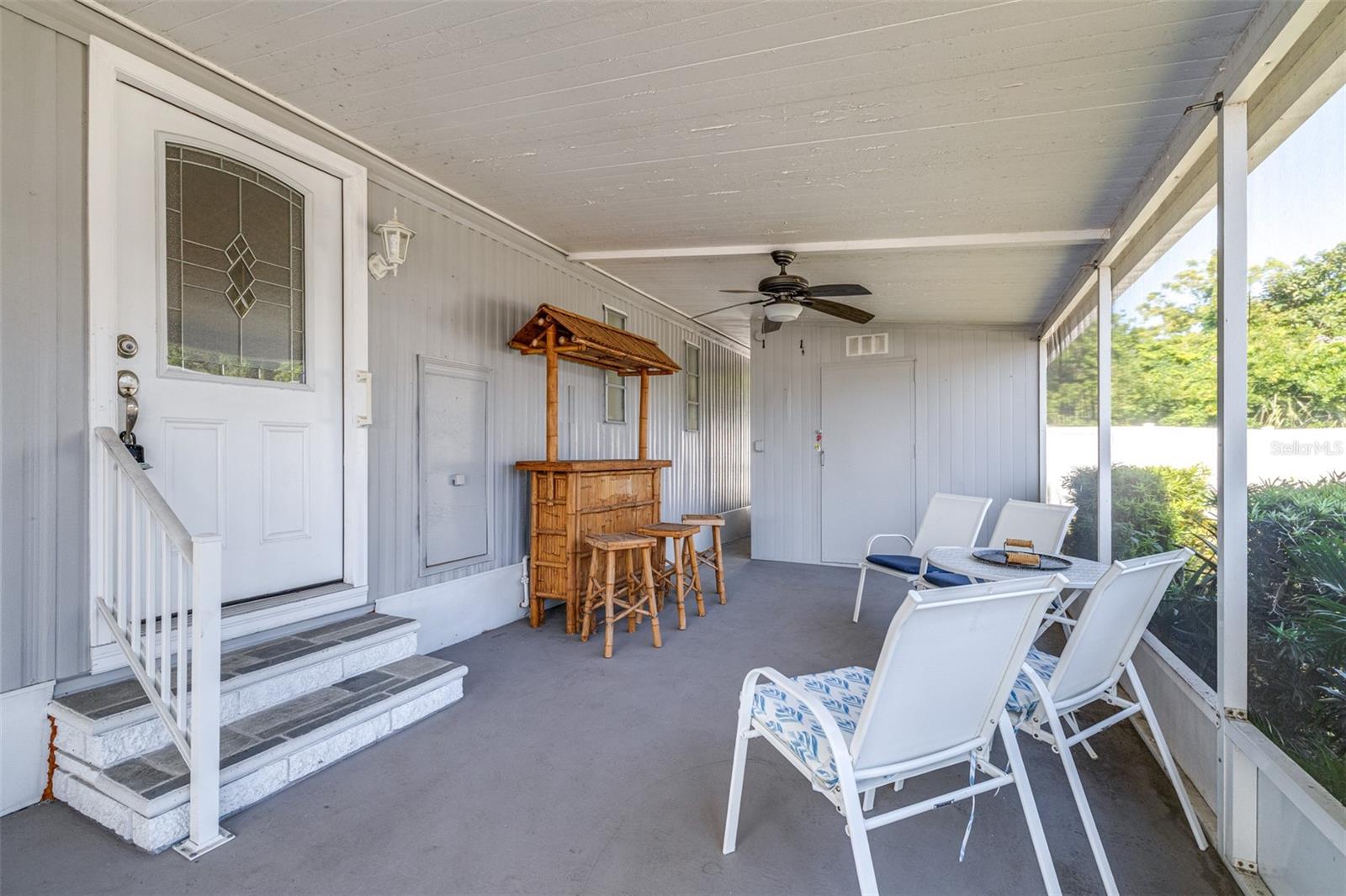 Image 6 of 39 For 10300 Holiday Lane 361