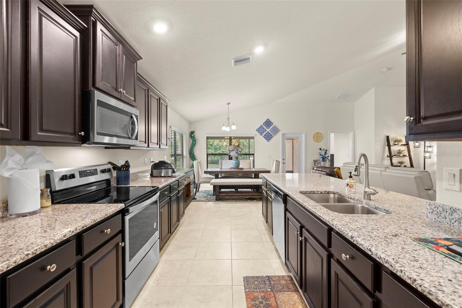 Image 18 of 54 For 4725 Royal Birkdale Way