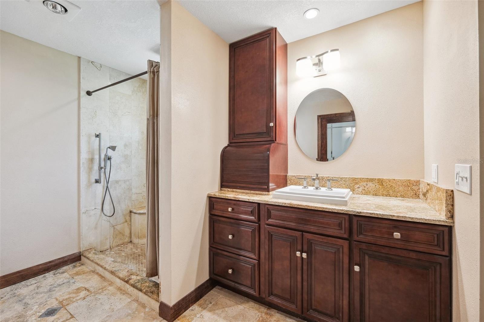 Image 21 of 59 For 6104 Schooner Way