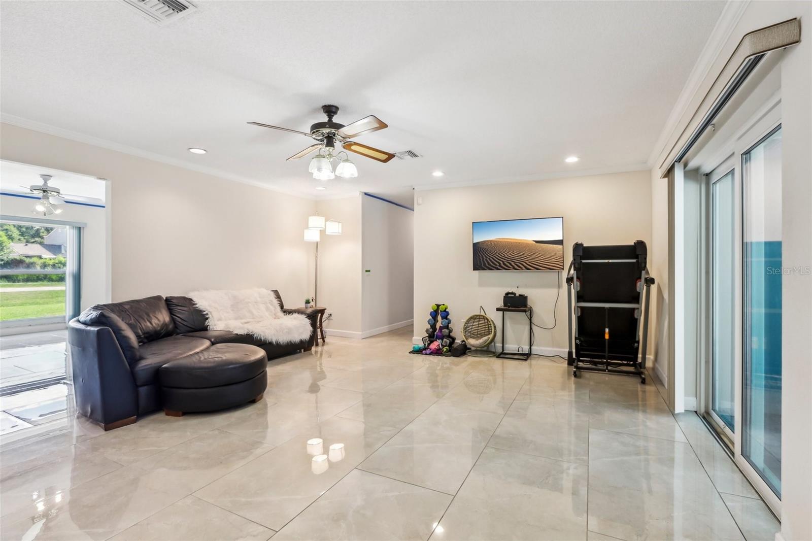 Image 10 of 39 For 1226 Debuel Road
