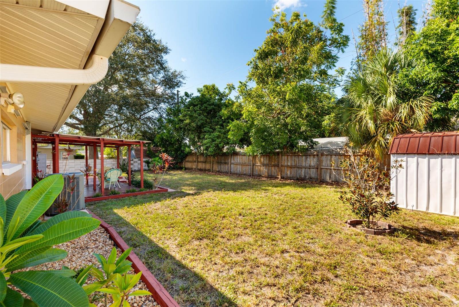 Image 25 of 47 For 5561 24th Terrace N