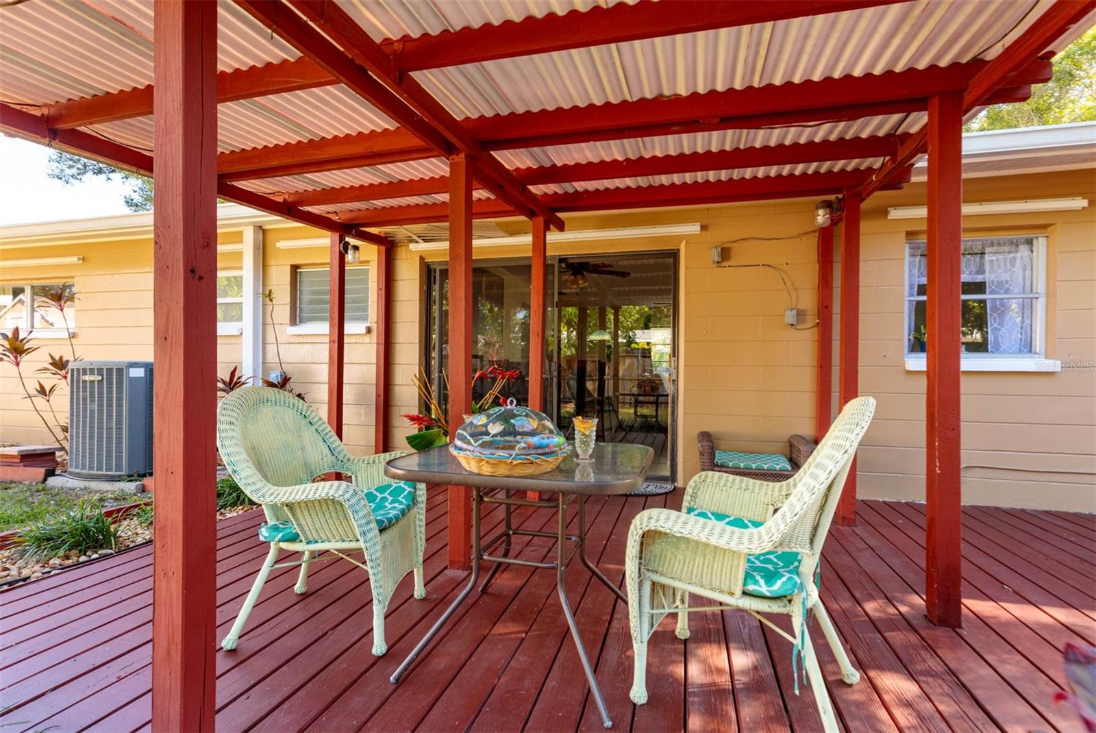 Image 7 of 47 For 5561 24th Terrace N