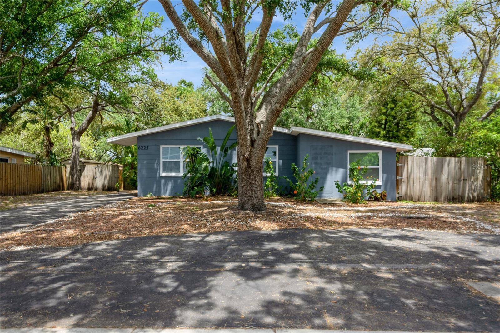 Details for 6225 76th Avenue N, PINELLAS PARK, FL 33781