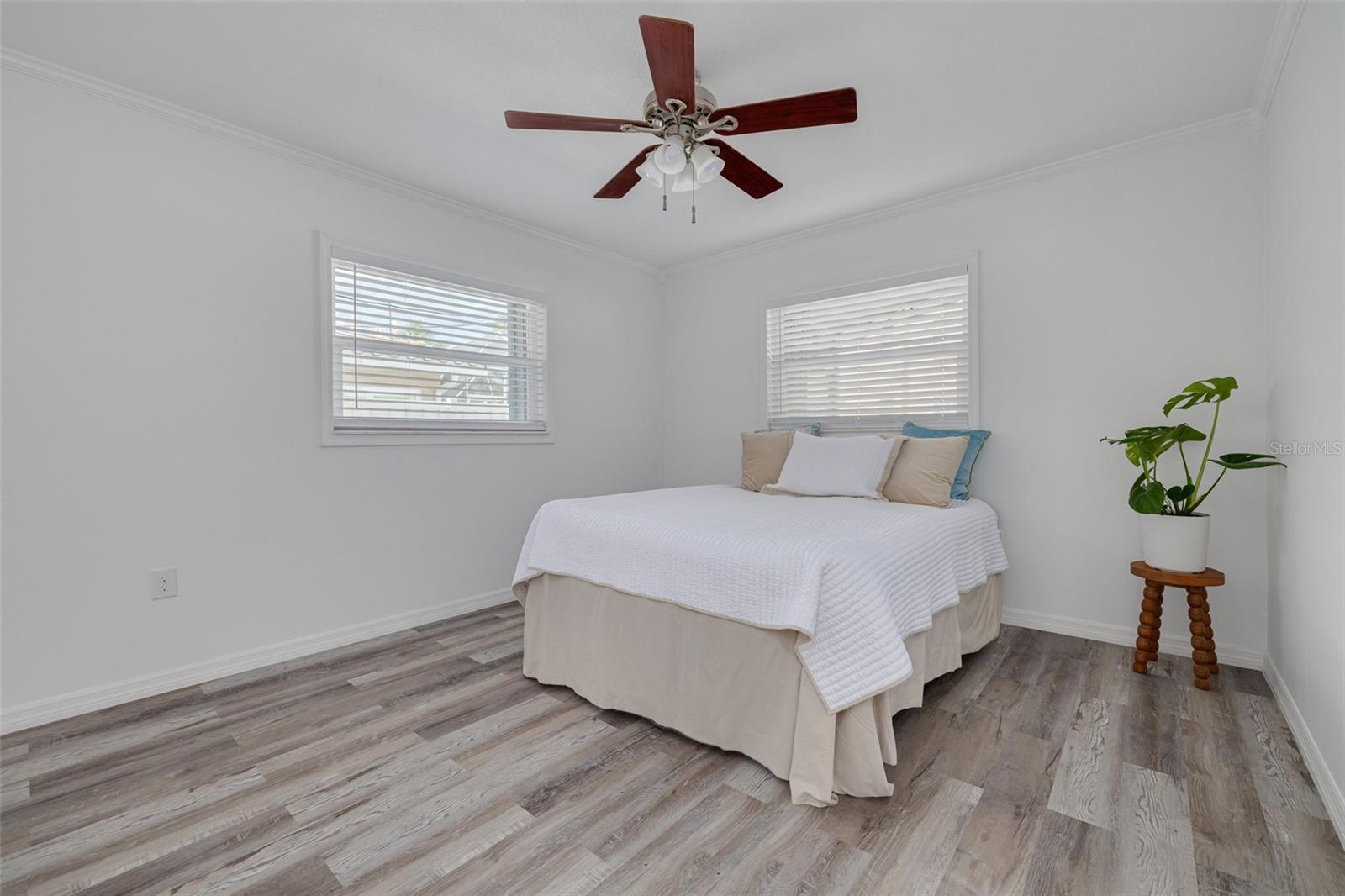 Image 12 of 23 For 3516 Casablanca Avenue