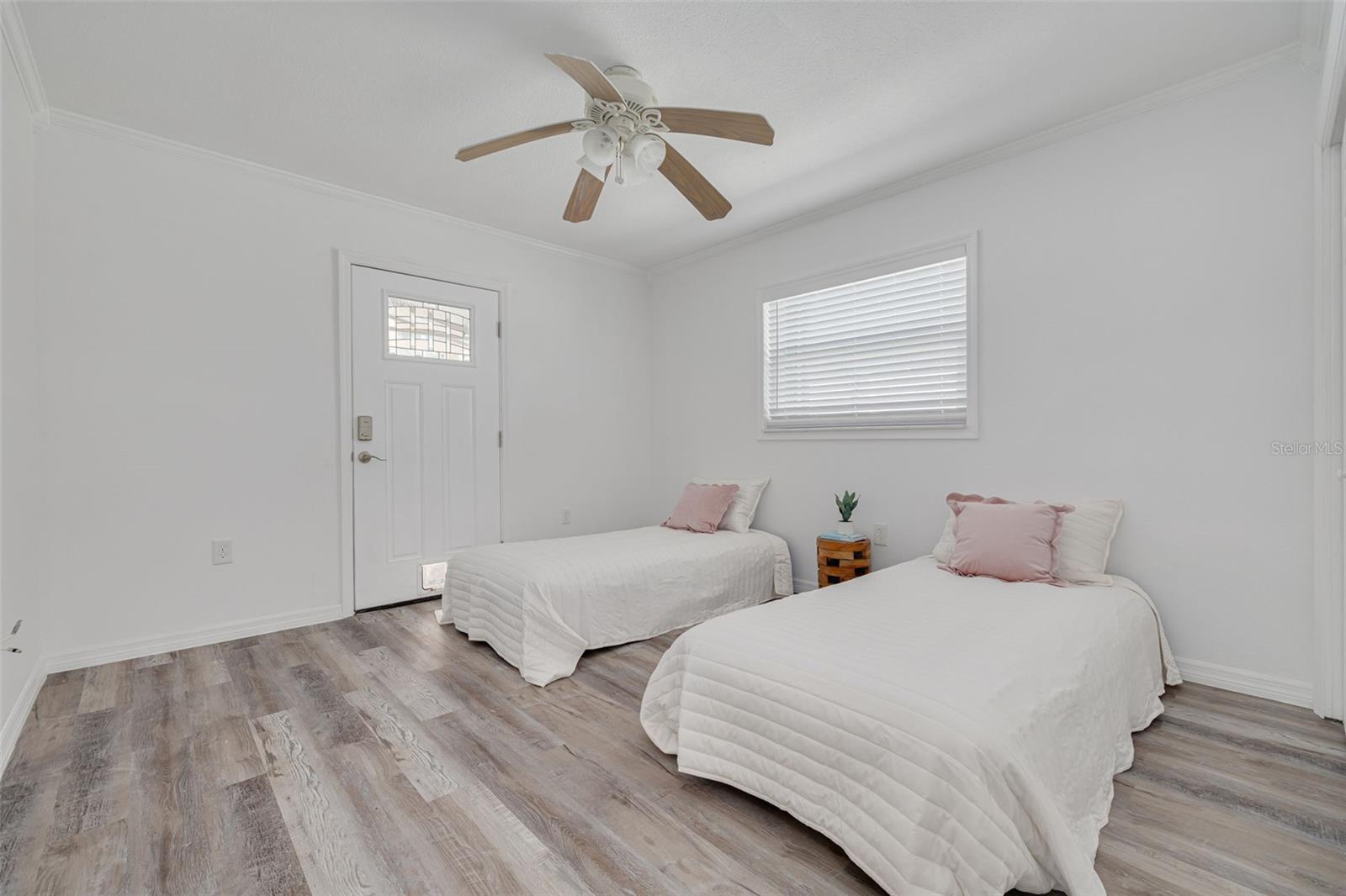 Image 15 of 23 For 3516 Casablanca Avenue