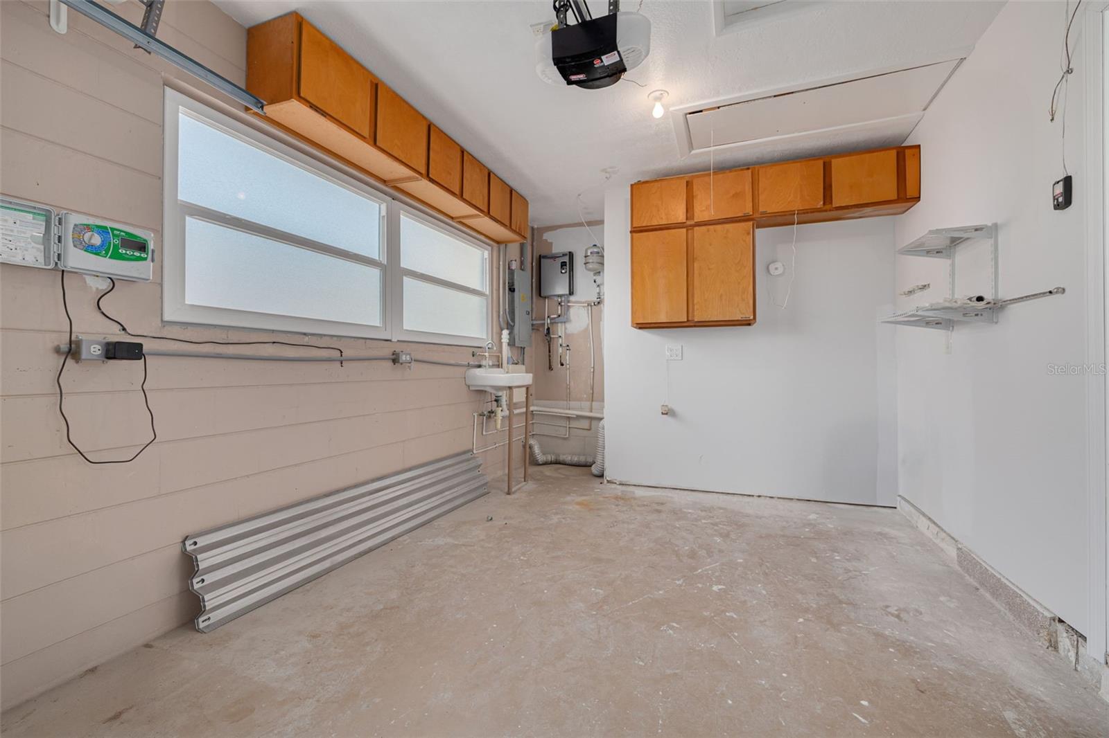 Image 21 of 23 For 3516 Casablanca Avenue