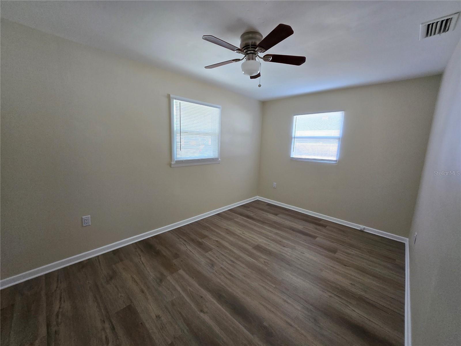 Image 10 of 11 For 3119 Oaklawn Avenue