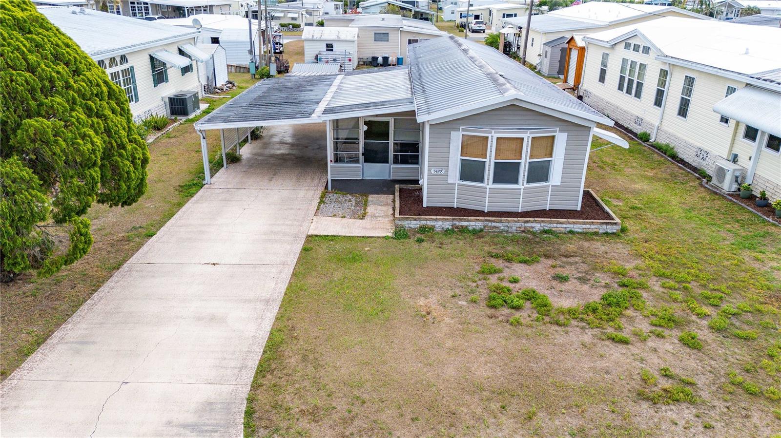 Image 4 of 57 For 5428 Joyce Street