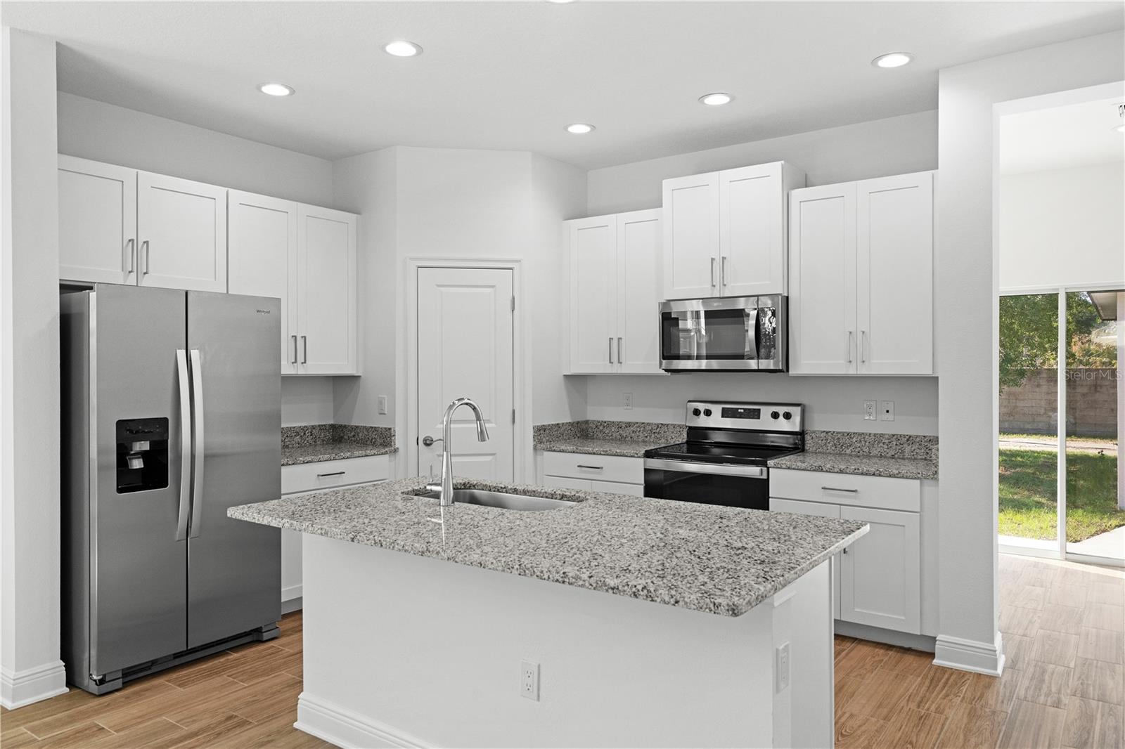 Image 10 of 26 For 930 57th Avenue N