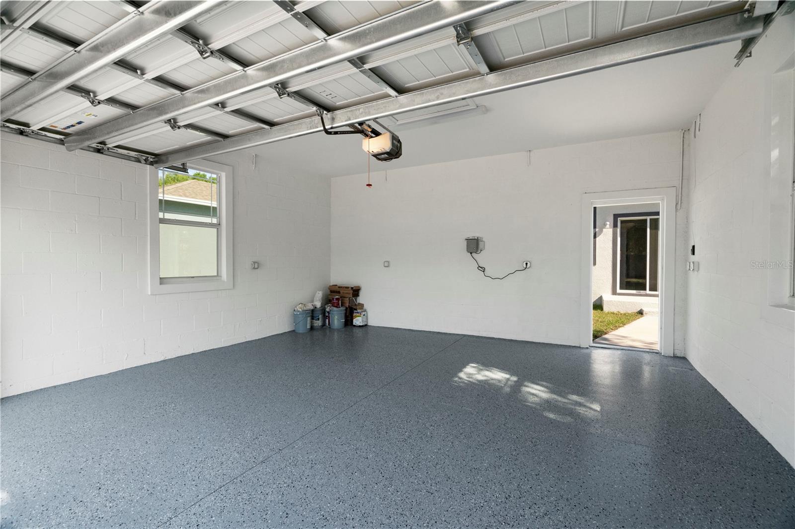 Image 5 of 26 For 930 57th Avenue N