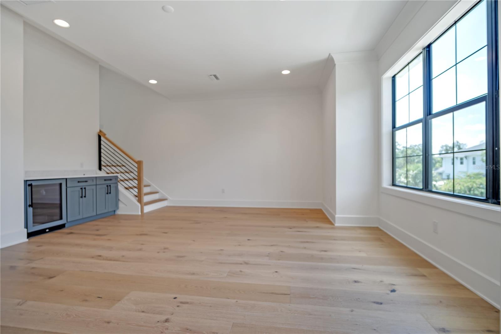 Listing photo id 11 for 4607 Lamb Avenue
