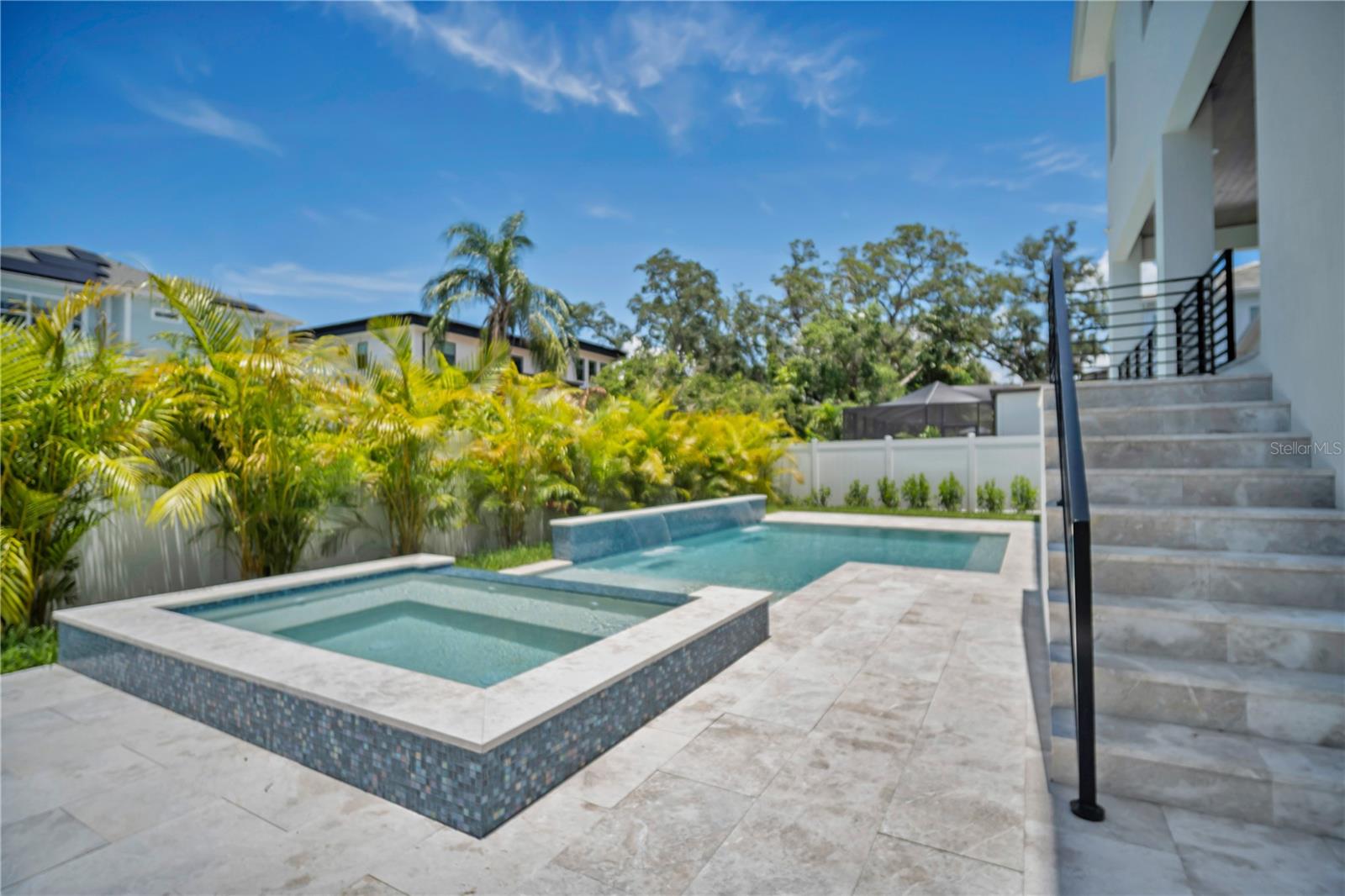 Listing photo id 20 for 4607 Lamb Avenue