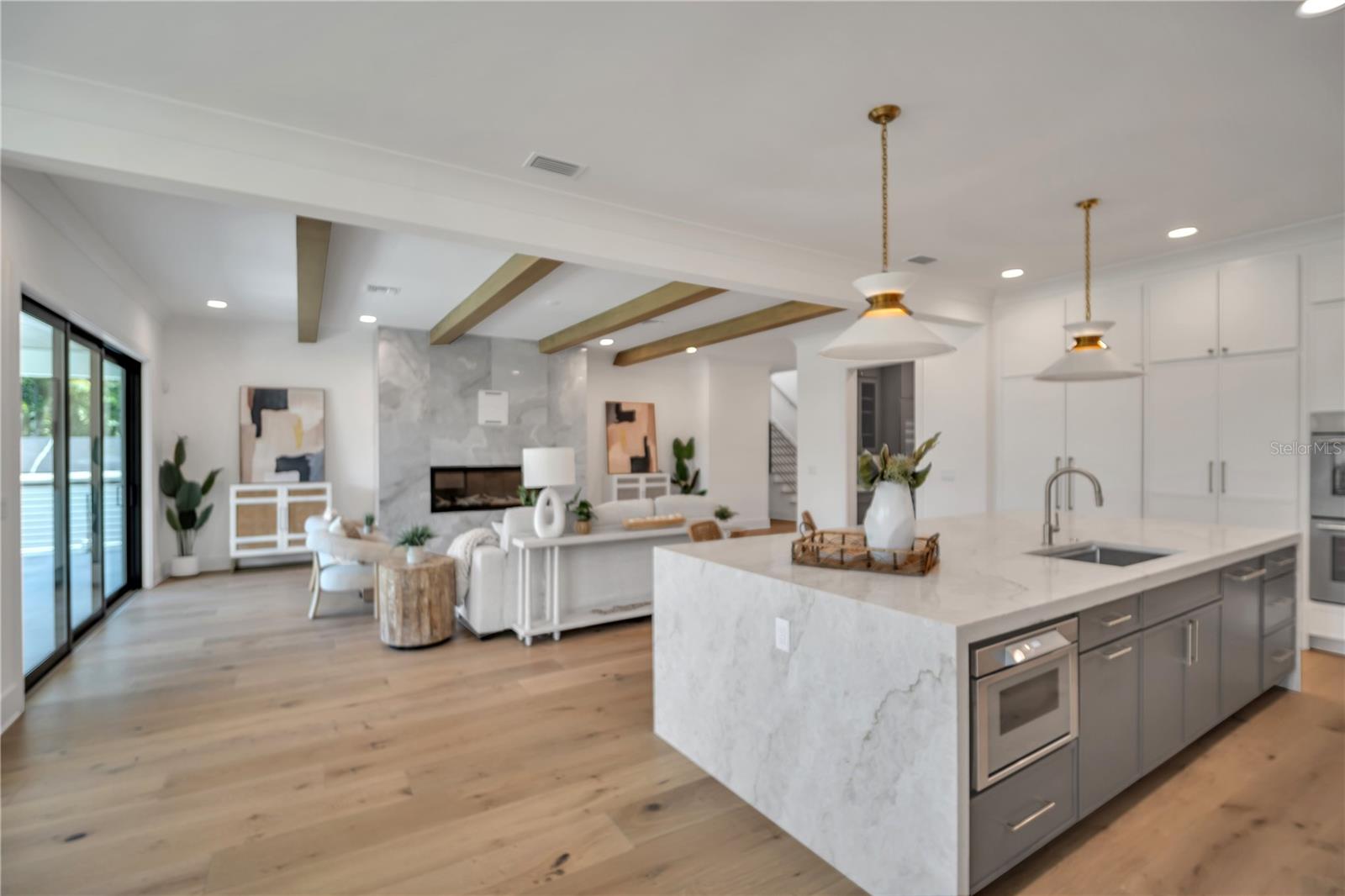 Listing photo id 4 for 4607 Lamb Avenue