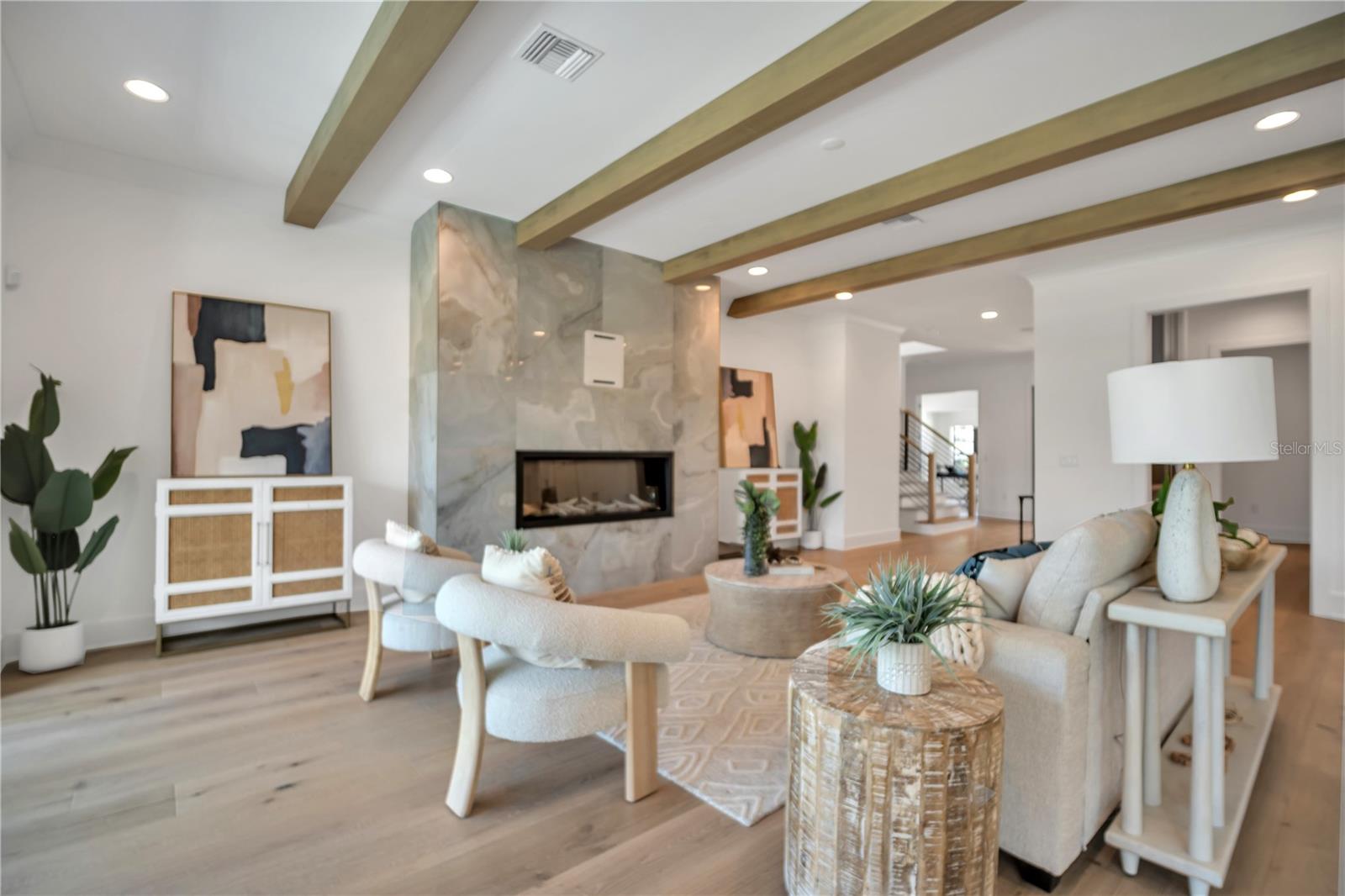 Listing photo id 5 for 4607 Lamb Avenue