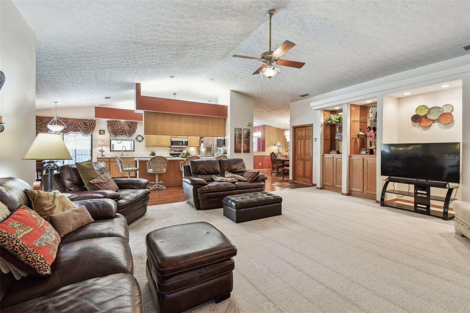 Image 11 of 50 For 2914 Timber Knoll Drive