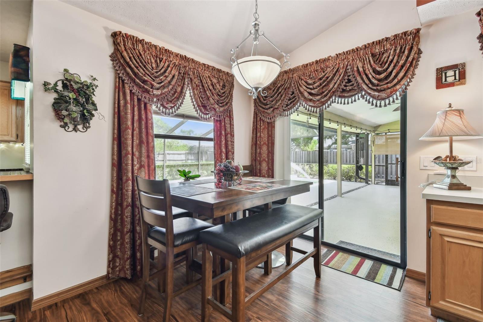 Image 18 of 50 For 2914 Timber Knoll Drive