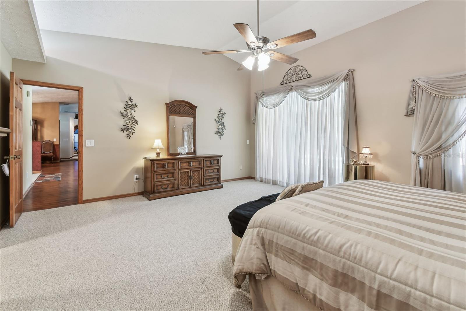 Image 26 of 50 For 2914 Timber Knoll Drive