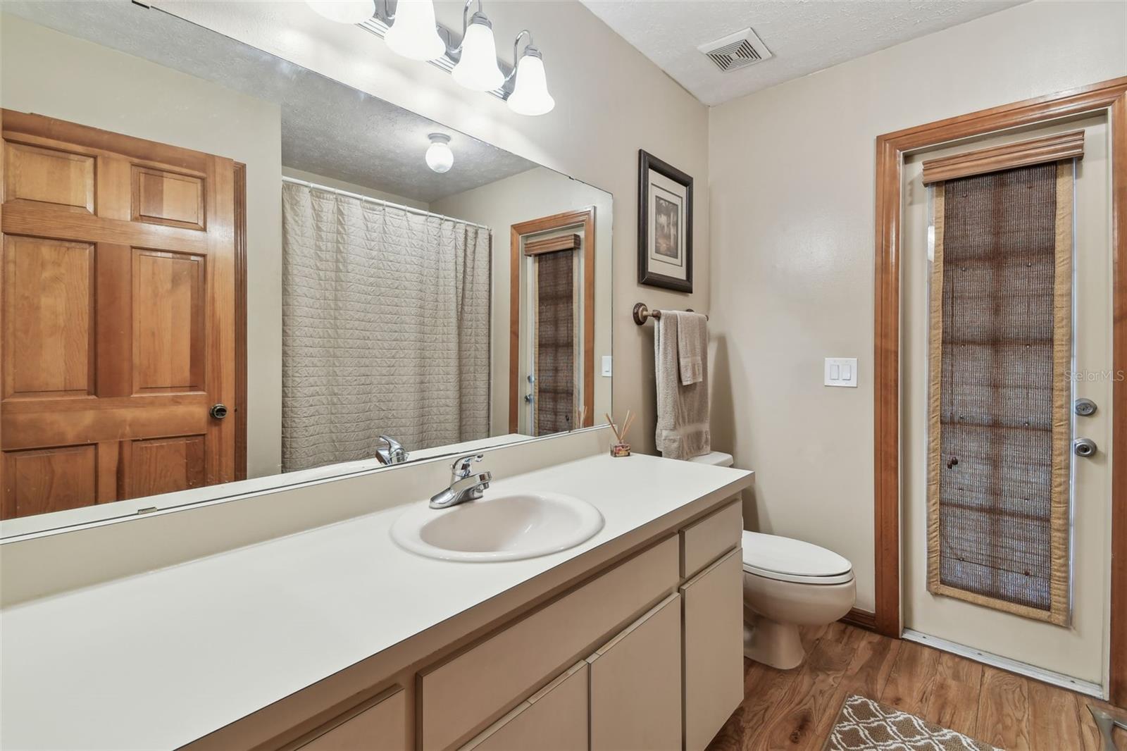 Image 34 of 50 For 2914 Timber Knoll Drive