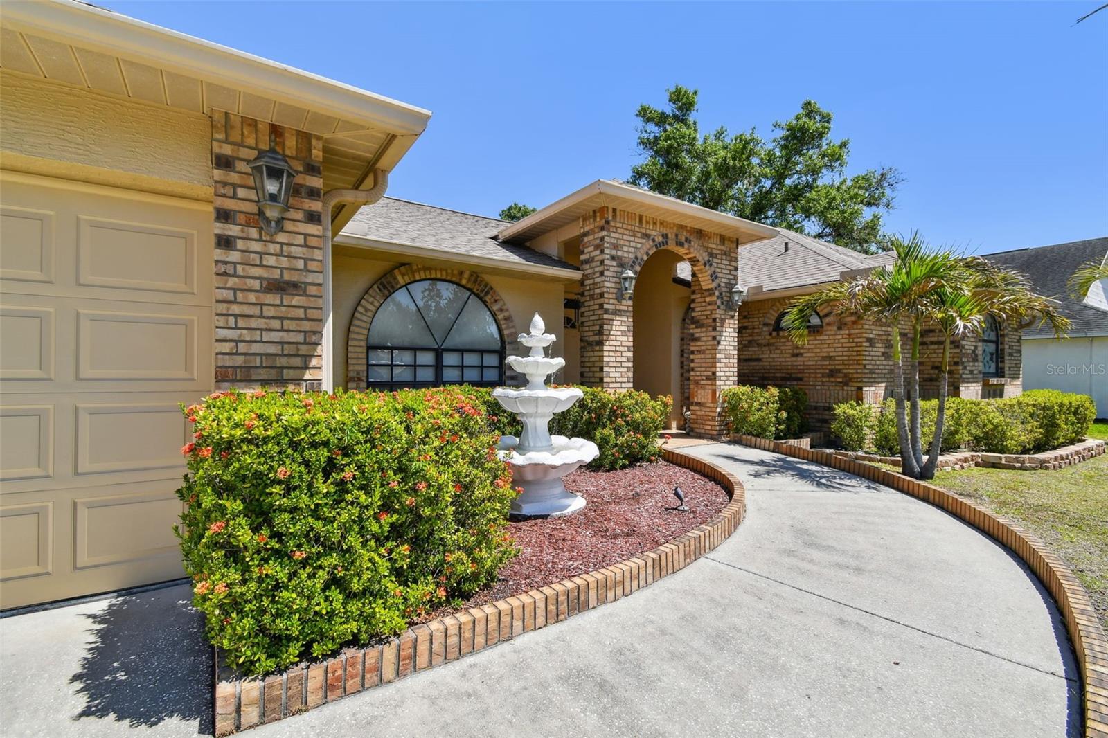 Image 4 of 50 For 2914 Timber Knoll Drive