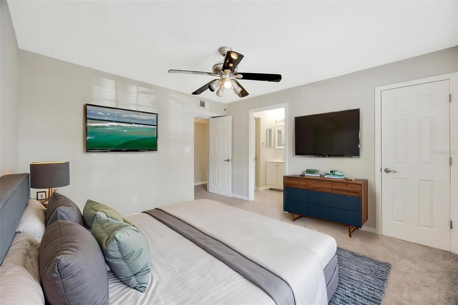 Image 12 of 46 For 3270 Haviland Court 101