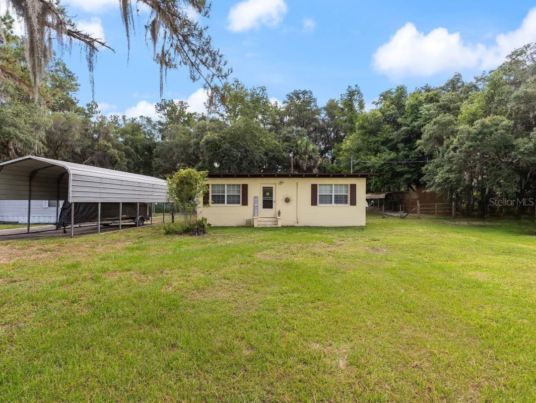 Listing photo id 0 for 10715 Northcut Avenue