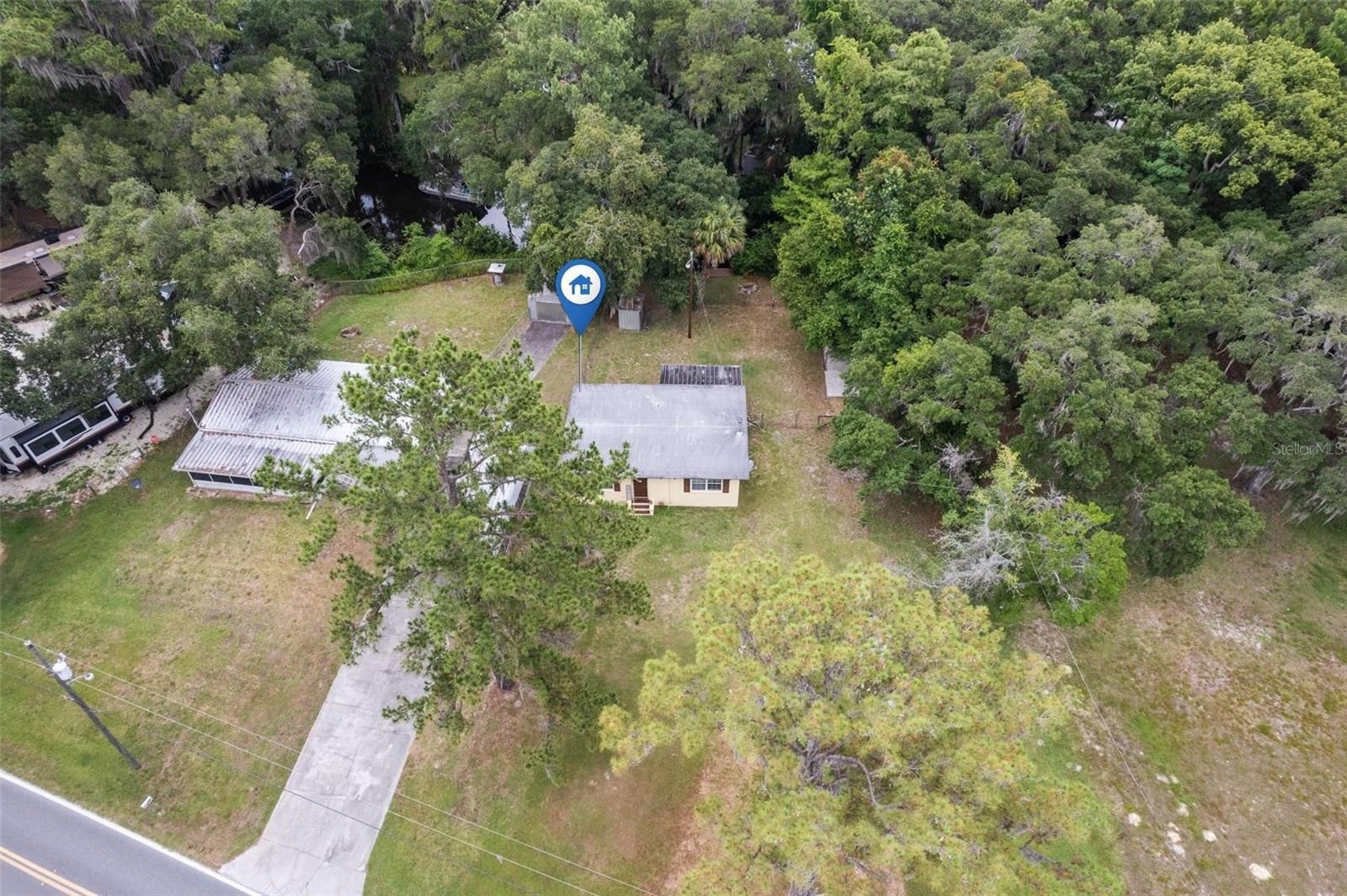Listing photo id 18 for 10715 Northcut Avenue