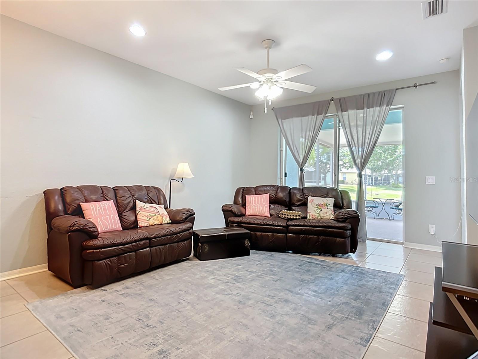Listing photo id 18 for 11457 Captiva Kay Drive
