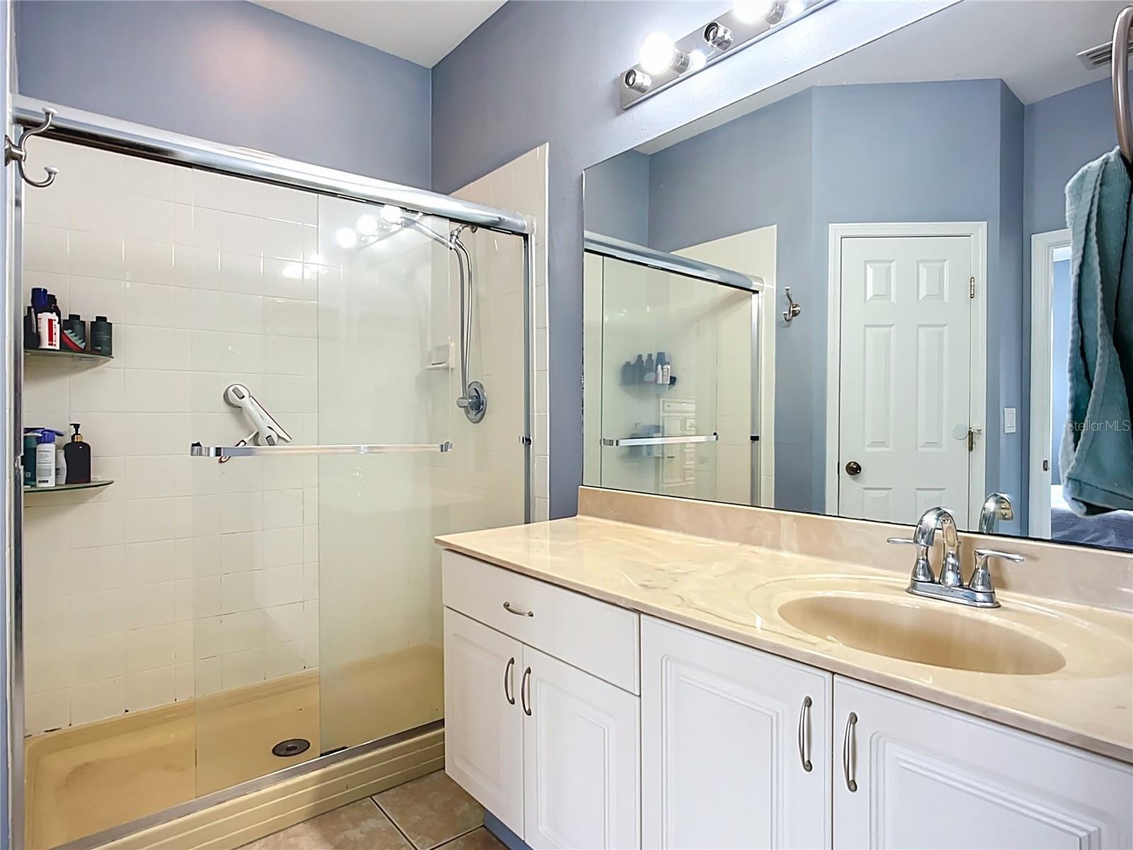Listing photo id 28 for 11457 Captiva Kay Drive