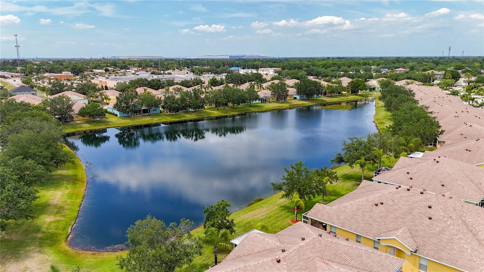 Listing photo id 40 for 11457 Captiva Kay Drive