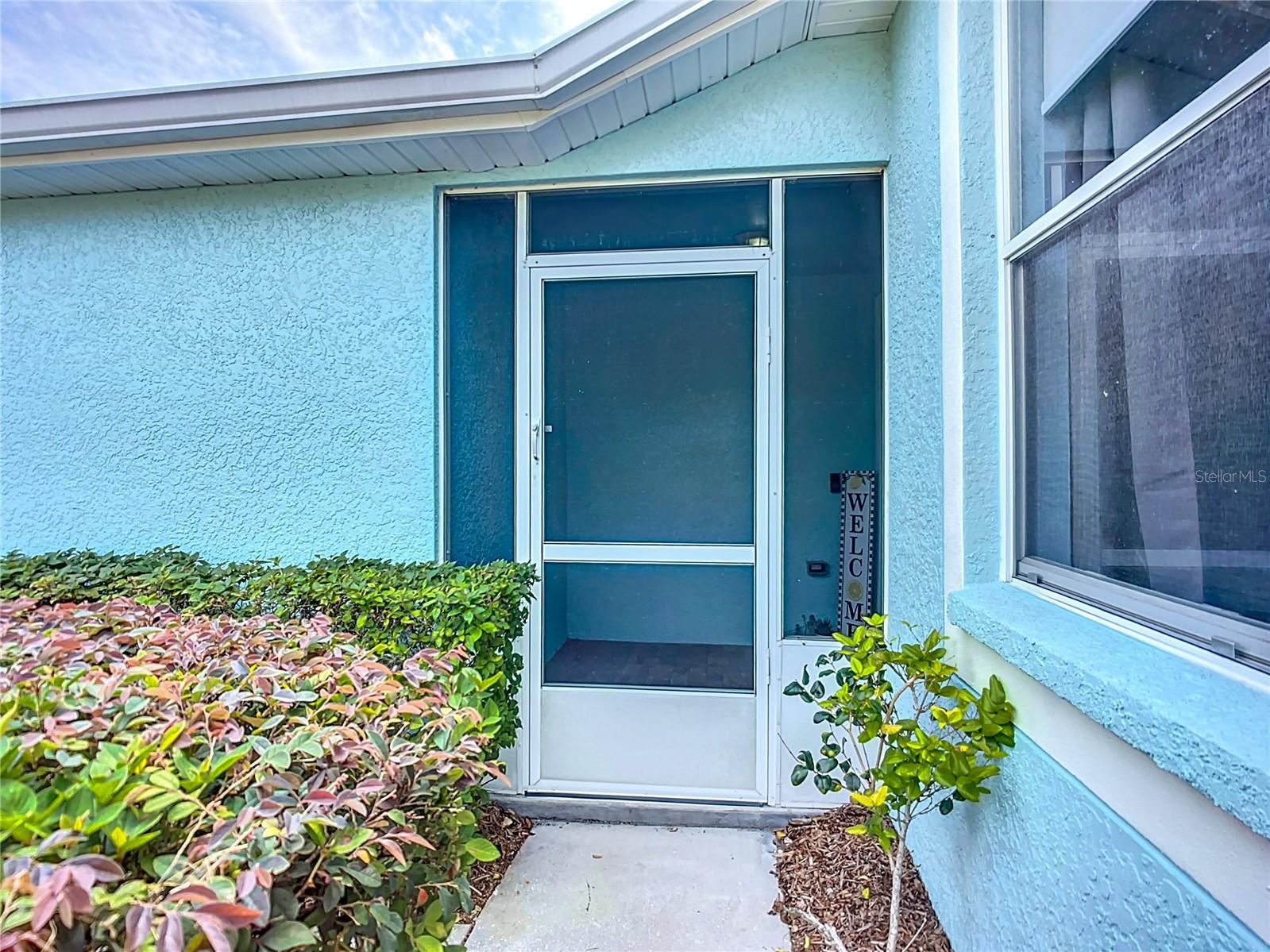 Listing photo id 3 for 11457 Captiva Kay Drive