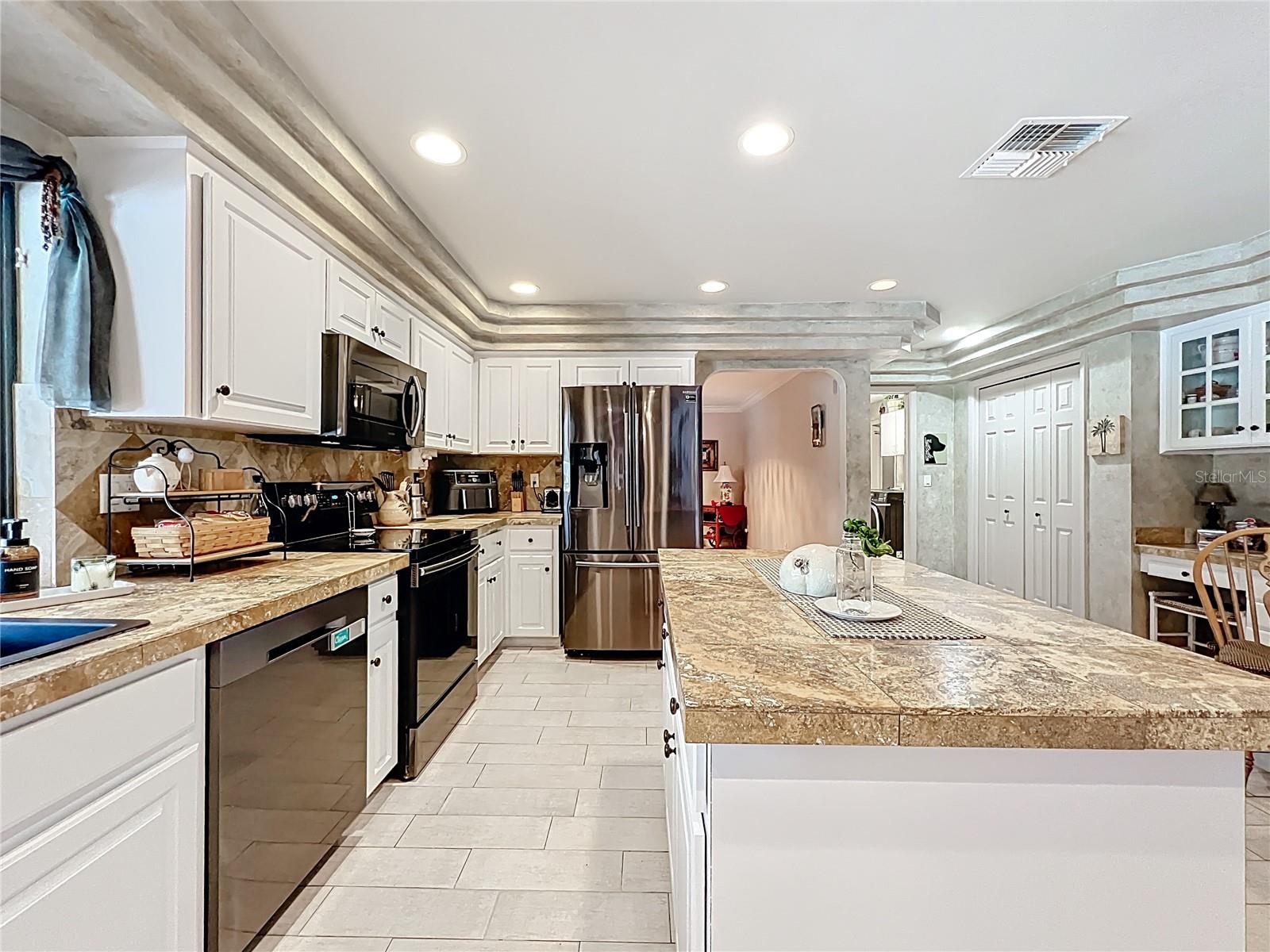 Image 14 of 63 For 3168 Masters Drive